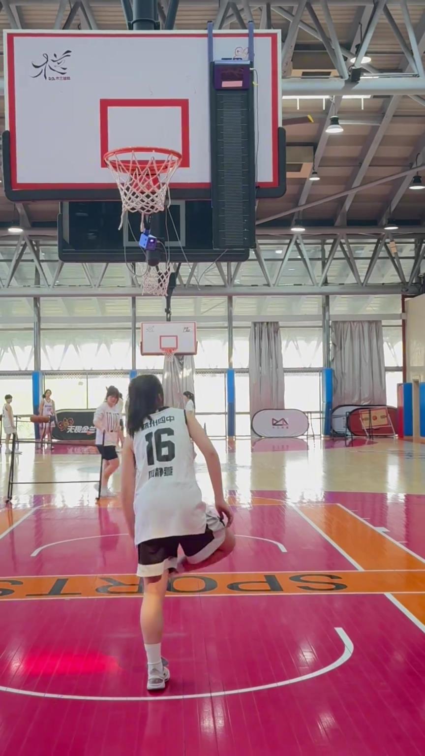 所以，你能摸高多少？