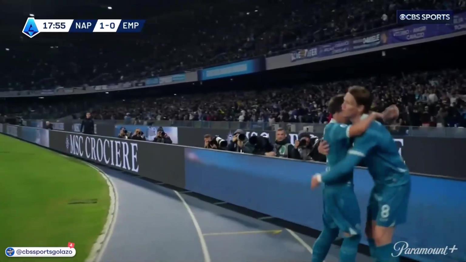 完美進(jìn)球！麥克托米奈中場帶球一條龍外圍勁射破門！