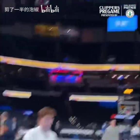 寶藏球員！你覺得小瓊斯能延續(xù)去年季后賽的亮眼表現(xiàn)嗎？